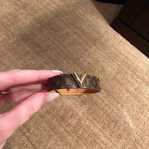LOUIS VUITTON MONOGRAM BRACELET